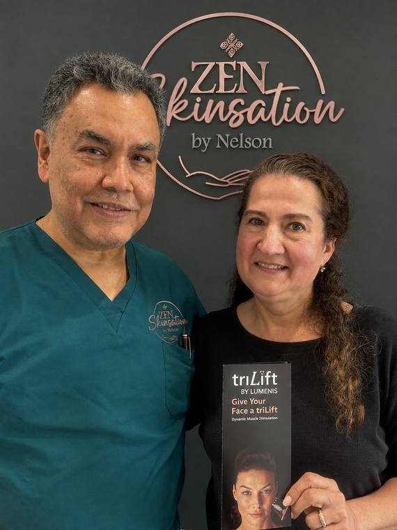 Nelson López, PA-C with a client at Zenskinsation
